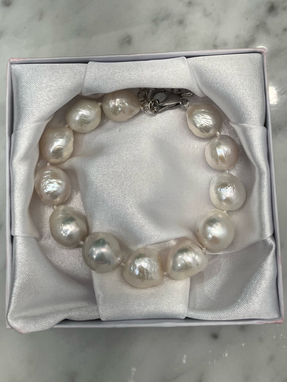 Huge Baroque Cultured Genuine Pearl Bracelet - Picture 2 of 4